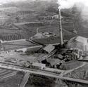 La fàbrica Sanson es va establir a Sant Just el 1921, poc després ja s’aixecava amb la seva impressionant xemeneia. 